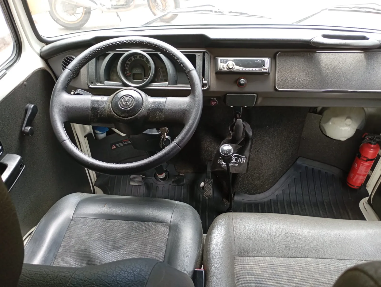 Kombi - Foto #23 do anúncio à venda de Carro clássico