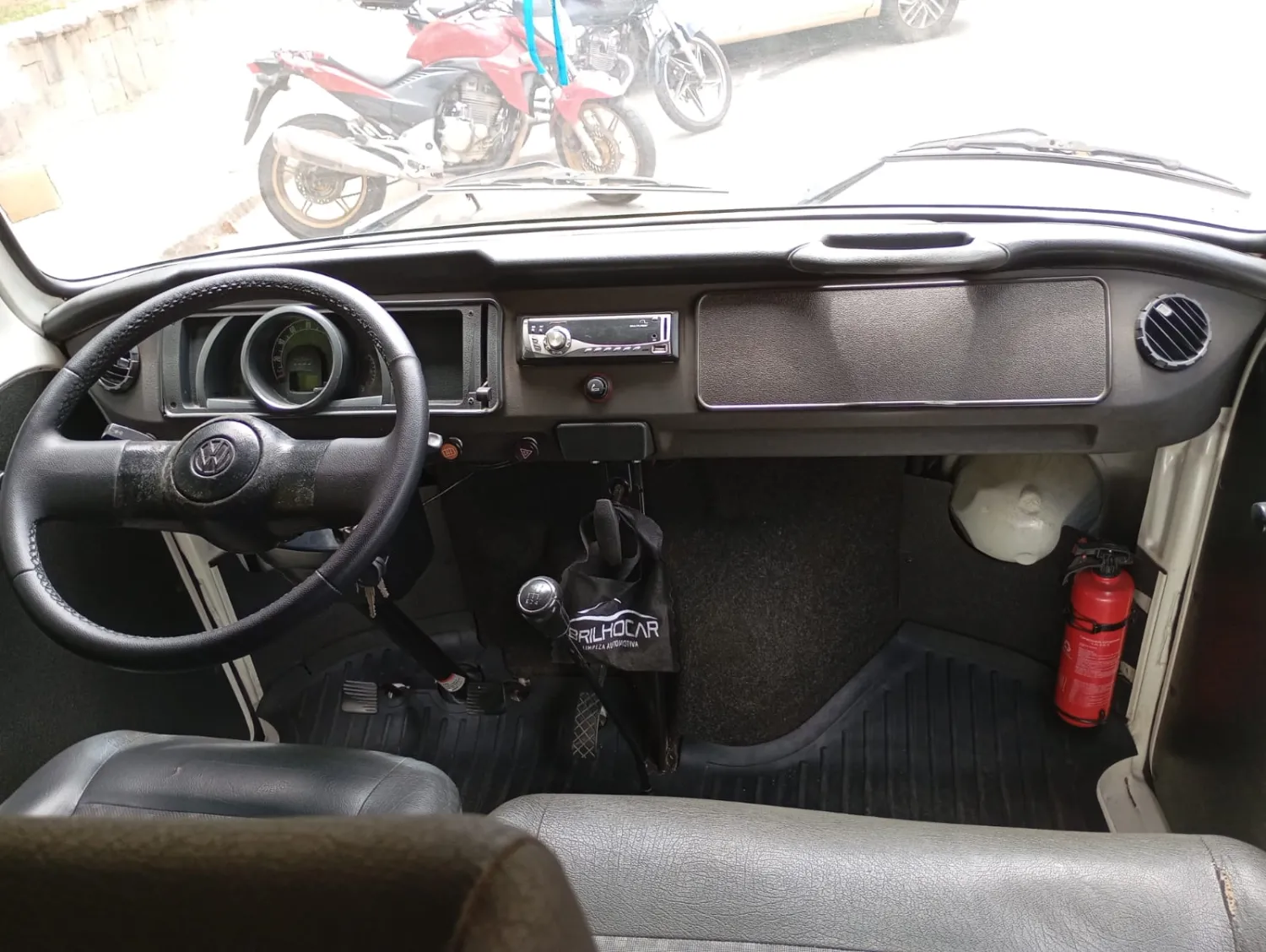 Kombi - Foto #24 do anúncio à venda de Carro clássico