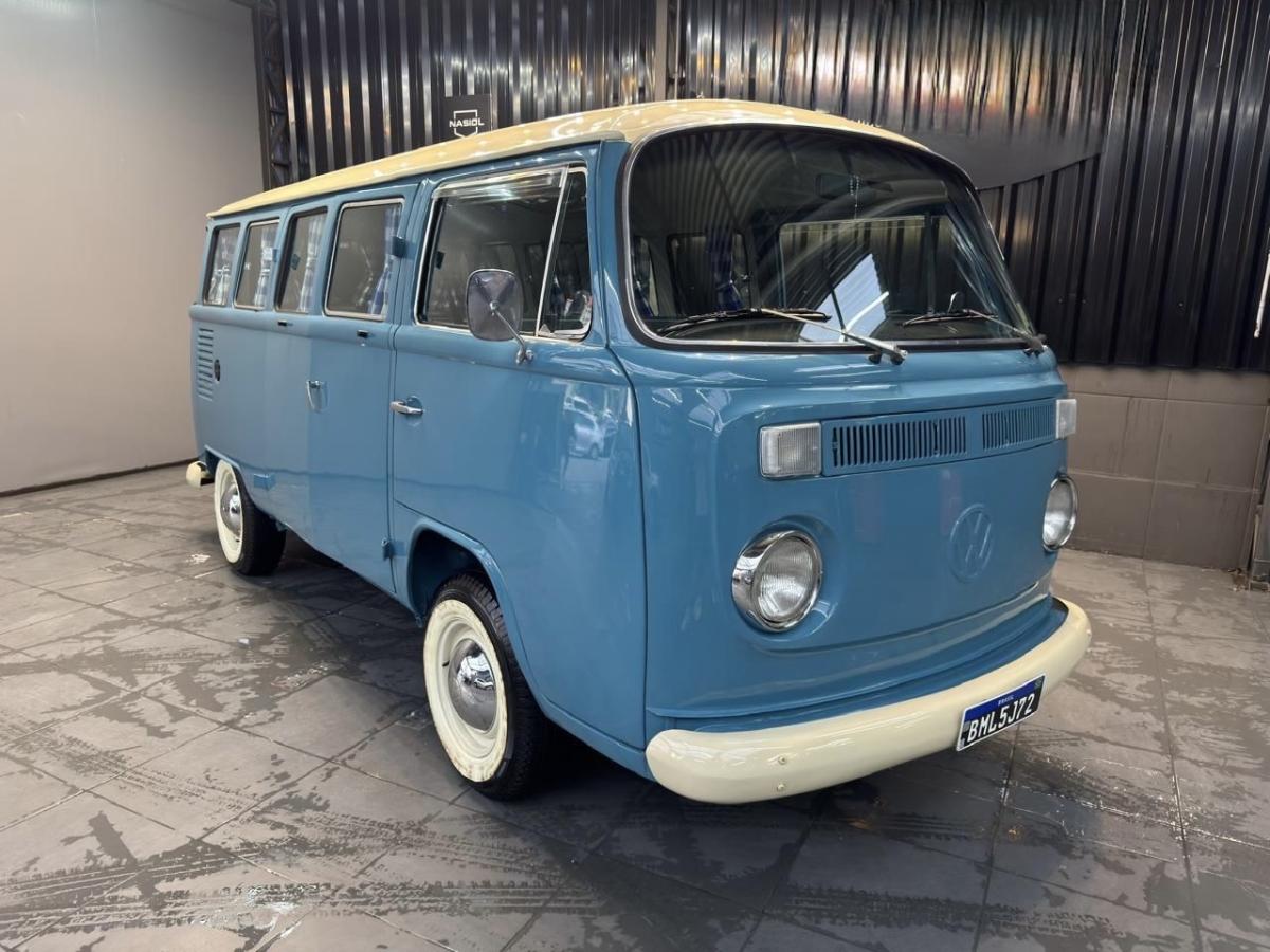 Kombi - Foto #7 do anúncio à venda de Carro clássico