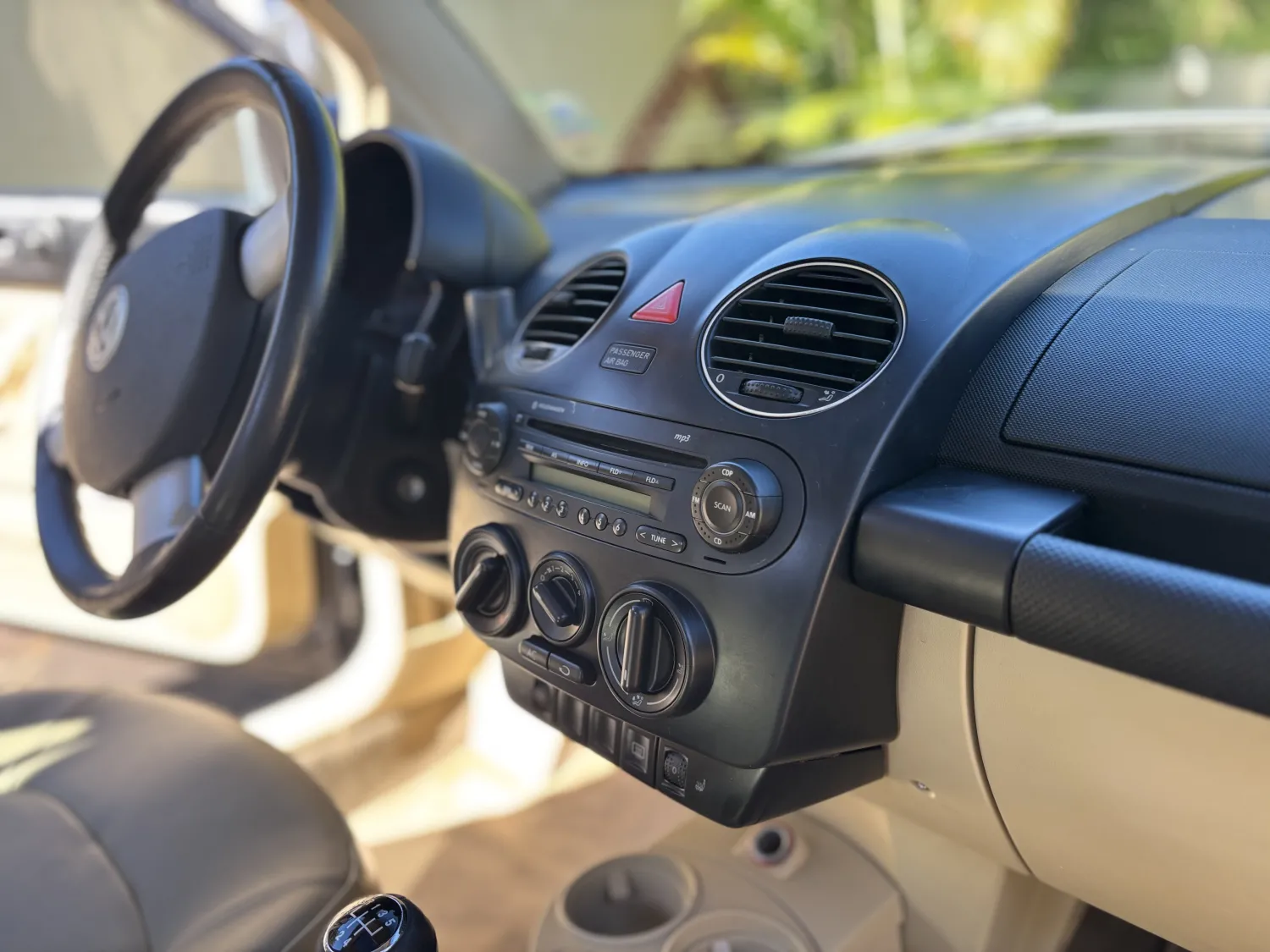avv-volkswagen-new-beetle-venda-156149c-imagem-009