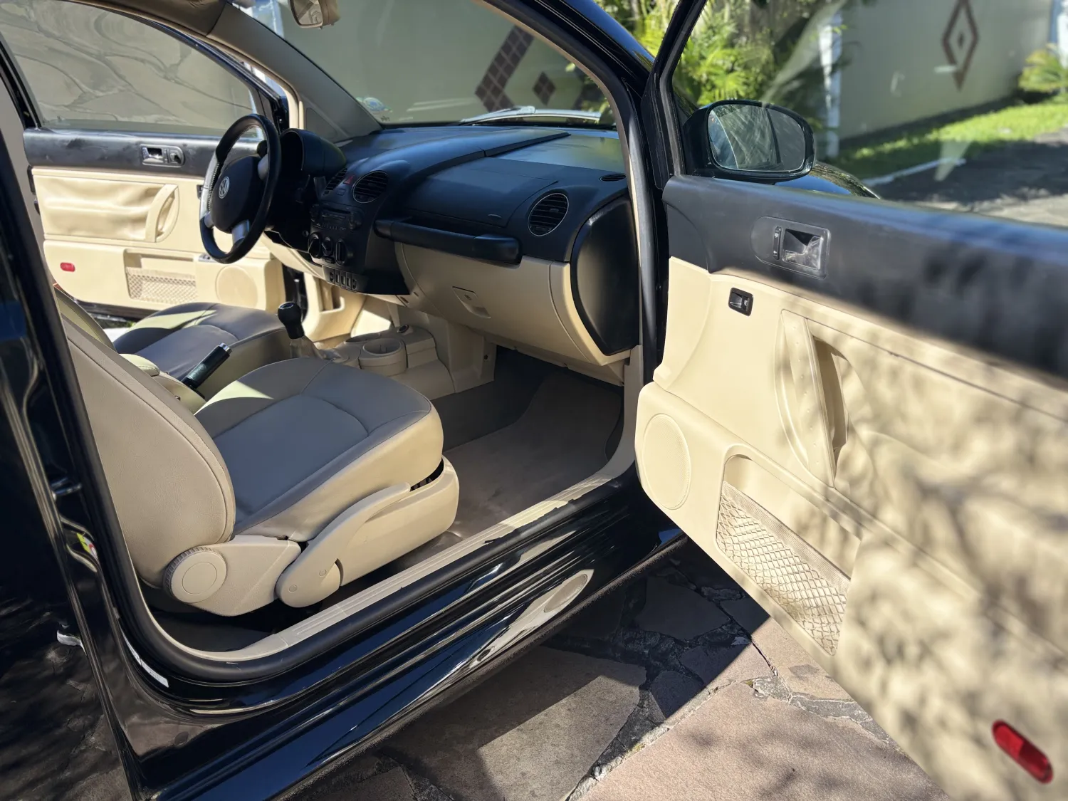 avv-volkswagen-new-beetle-venda-156149c-imagem-016
