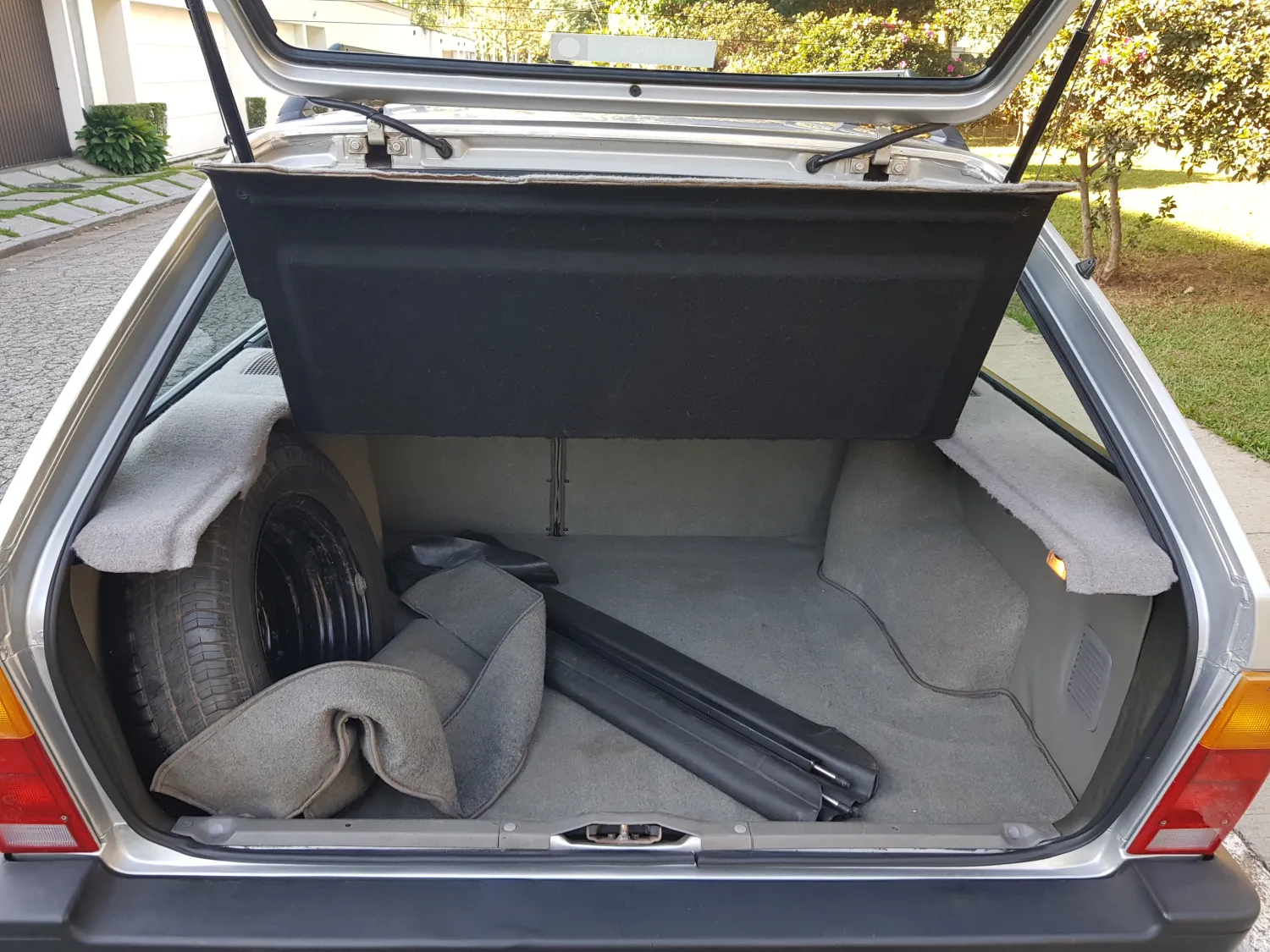 avv-volkswagen-parati-venda-f8c1e7a-imagem-016