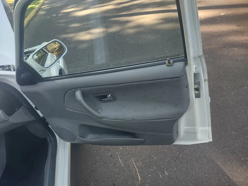Quantum 1.8 - Foto #11 do anúncio à venda de Carro clássico
