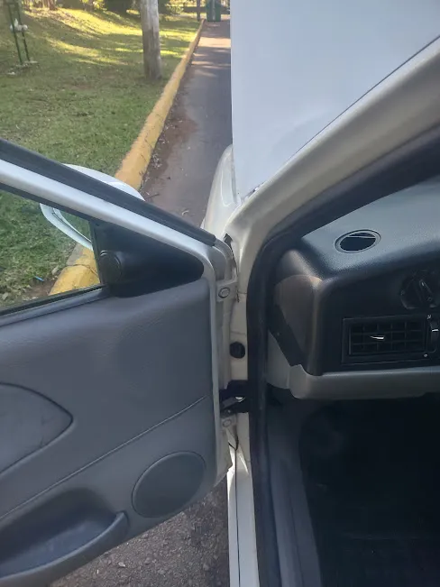 Quantum 1.8 - Foto #13 do anúncio à venda de Carro clássico