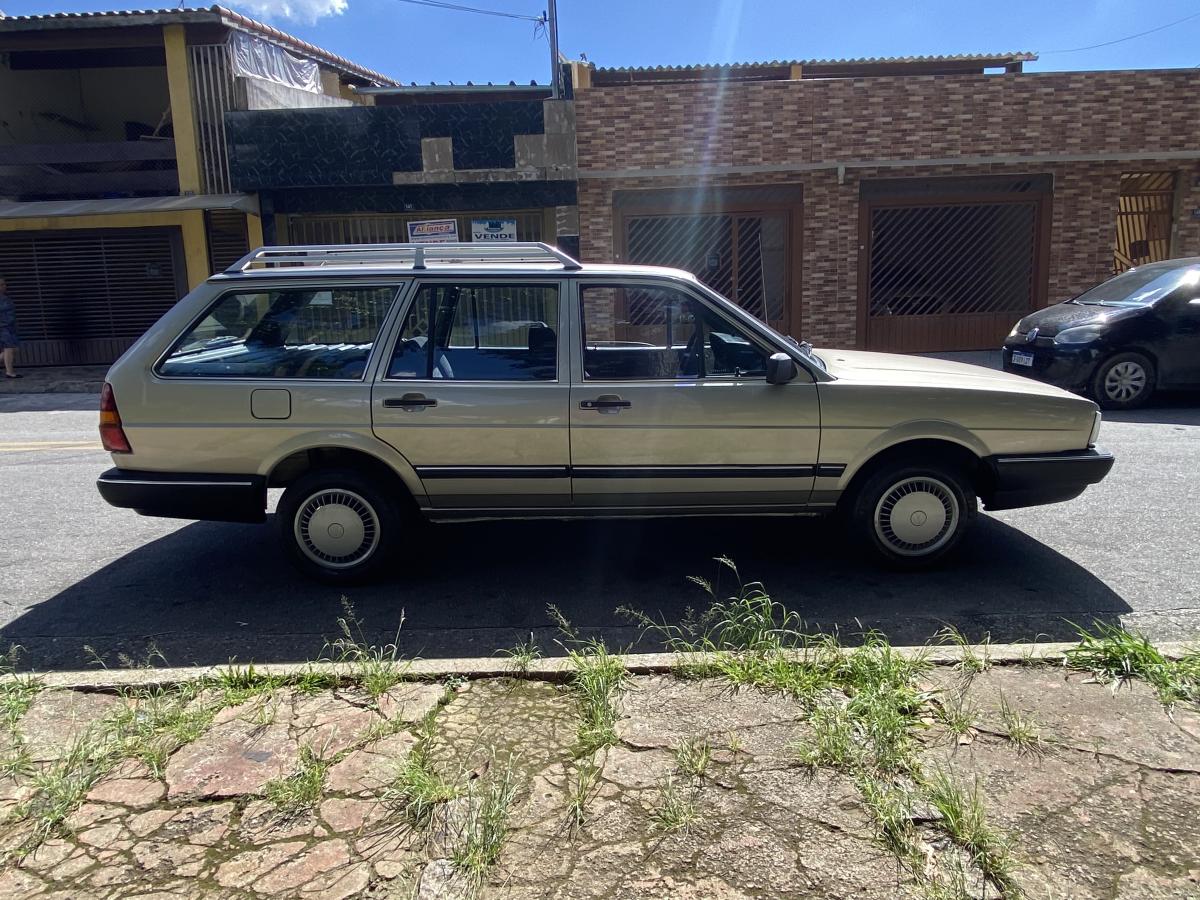 Quantum - Foto #8 do anúncio à venda de Carro clássico