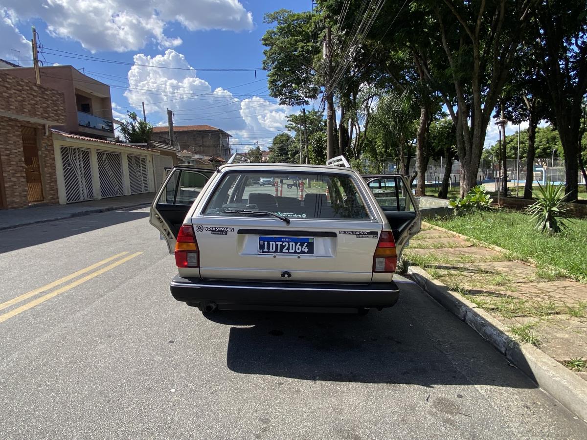 Quantum - Foto #17 do anúncio à venda de Carro clássico