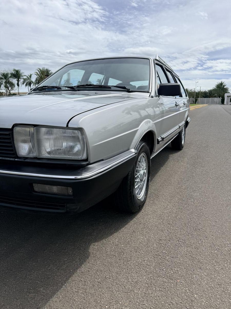 Quantum - Foto #10 do anúncio à venda de Carro clássico