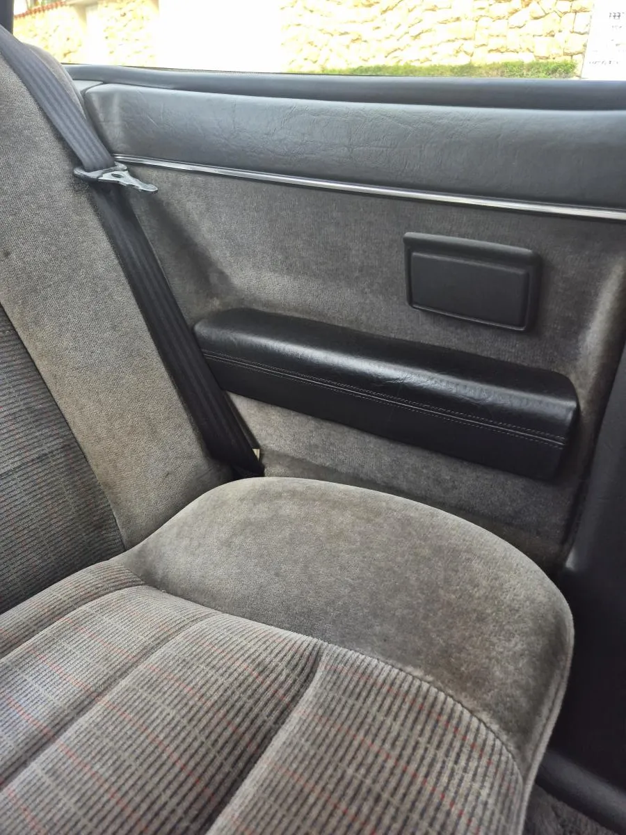 avv-volkswagen-santana-gls-venda-g15r6rq-imagem-028