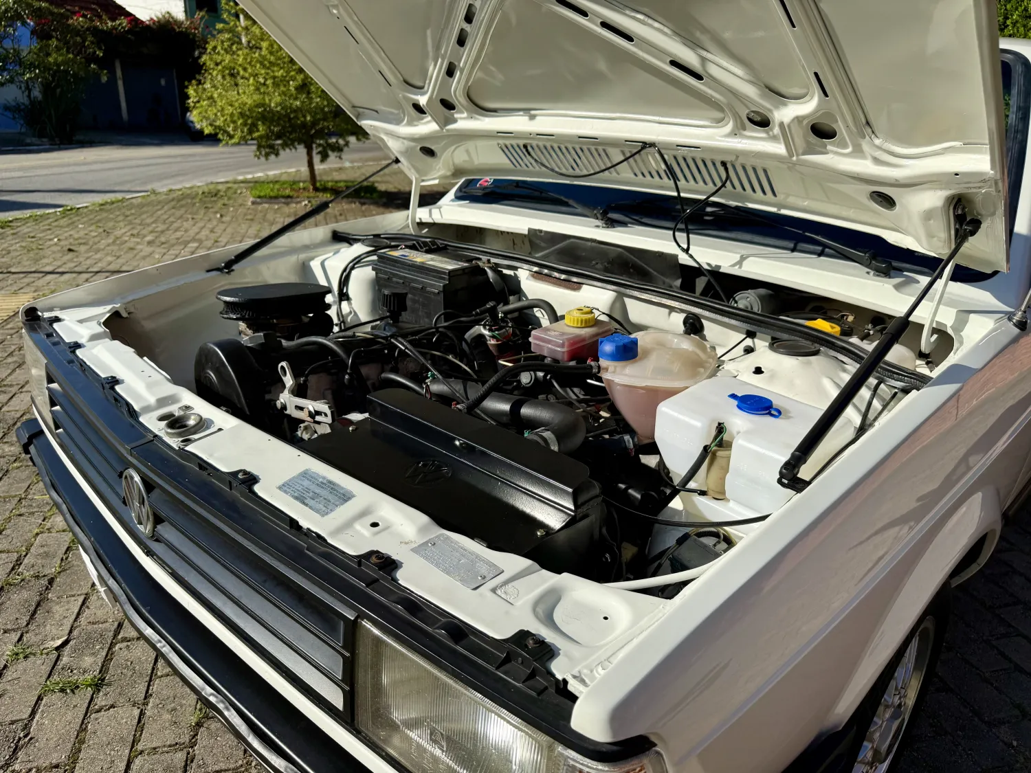 avv-volkswagen-saveiro-venda-2573596-imagem-009