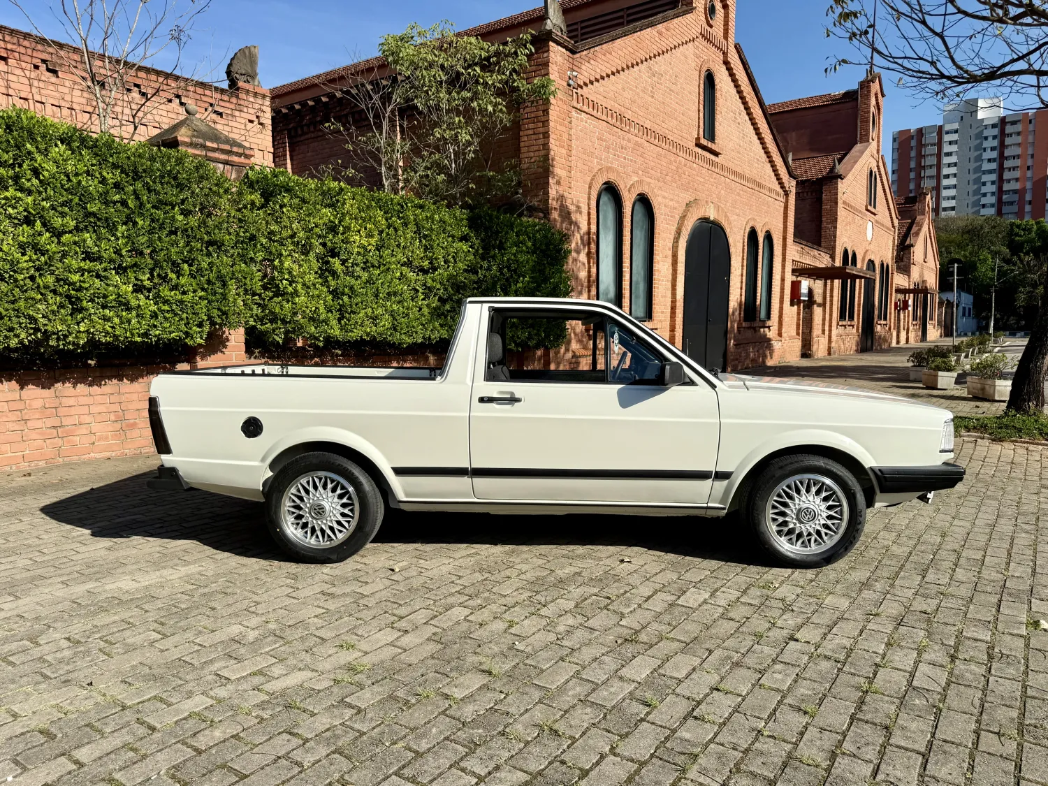 avv-volkswagen-saveiro-venda-2573596-imagem-011