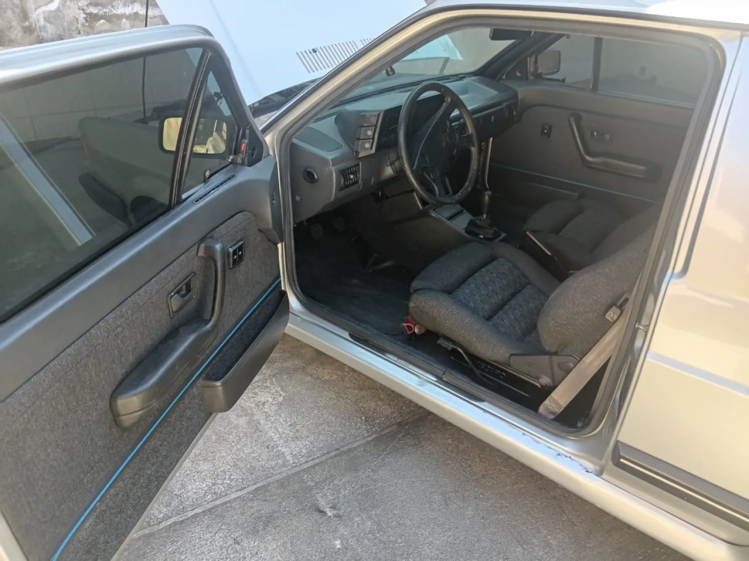 avv-volkswagen-saveiro-venda-6e1a67e-imagem-009