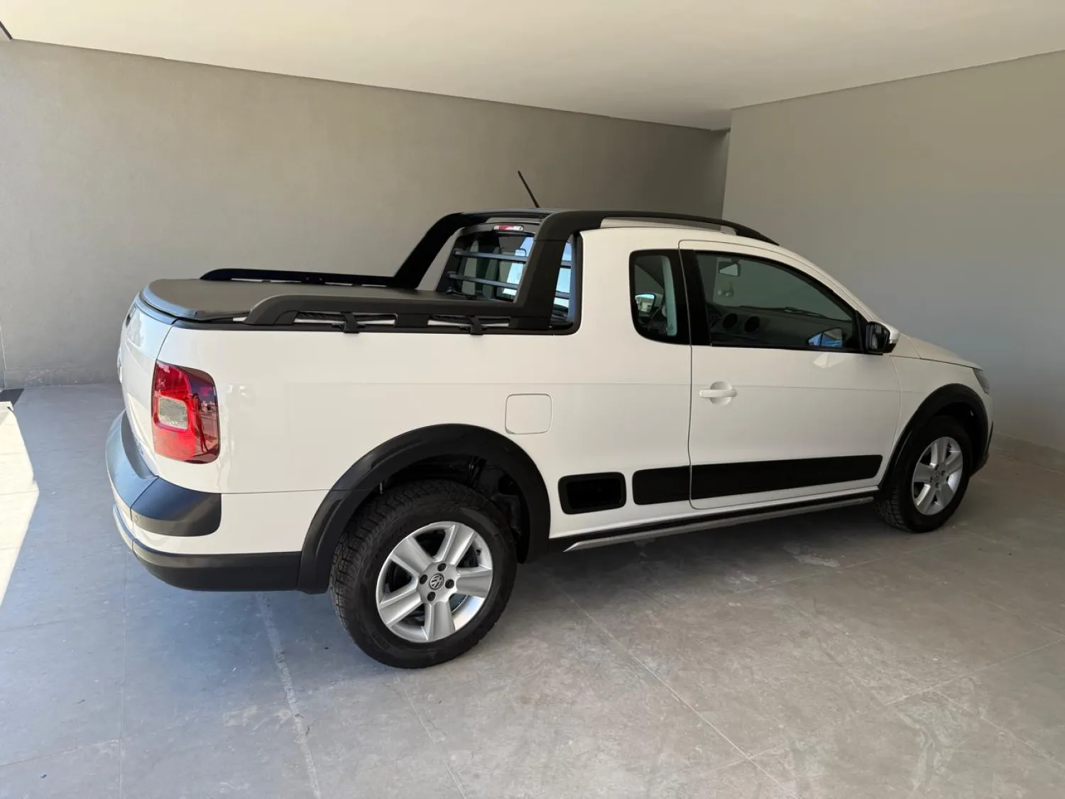 avv-volkswagen-saveiro-venda-9eb9a4e-imagem-001