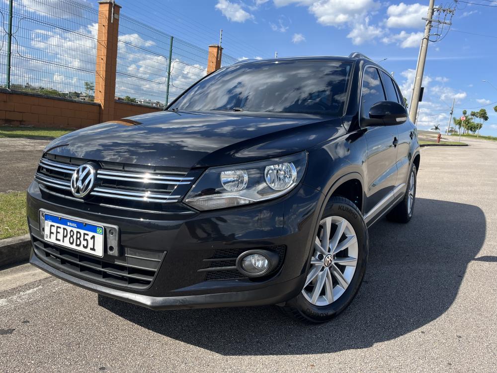 Tiguan - Foto #2 do anúncio à venda de Carro clássico