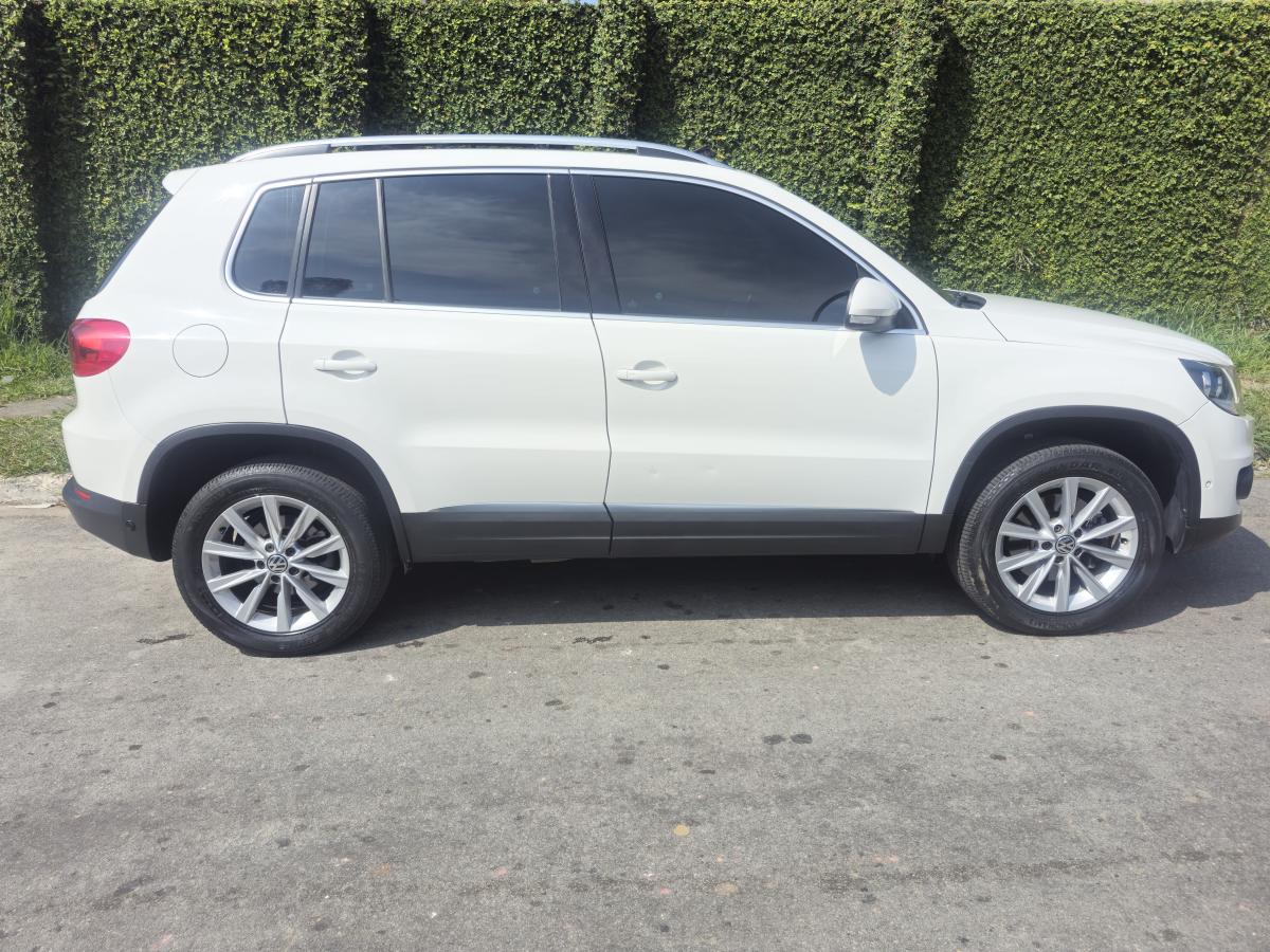 Tiguan - Foto #10 do anúncio à venda de Carro clássico