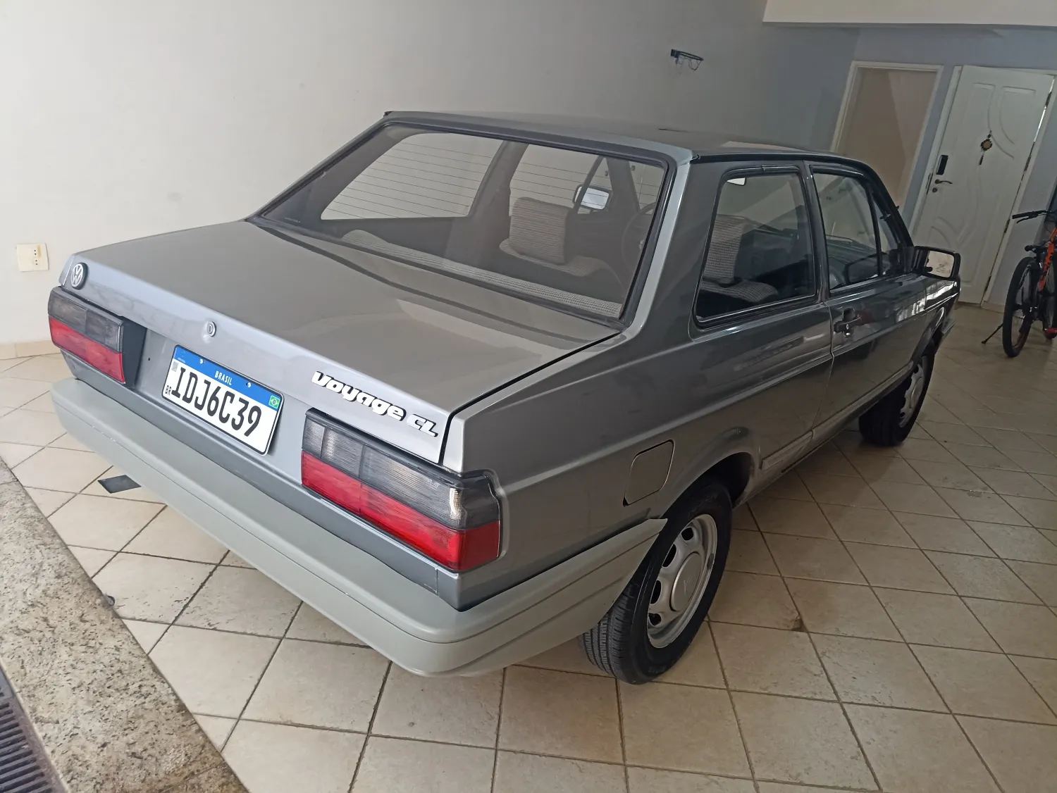 Voyage - Foto #19 do anúncio à venda de Carro clássico
