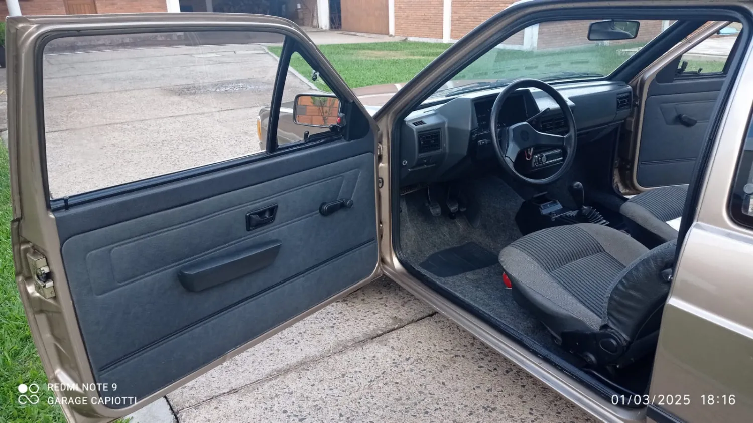 Voyage CL - Foto #17 do anúncio à venda de Carro clássico