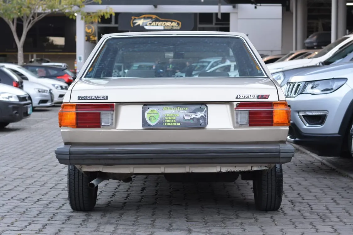 avv-volkswagen-voyage-ls-venda-500uict-imagem-006