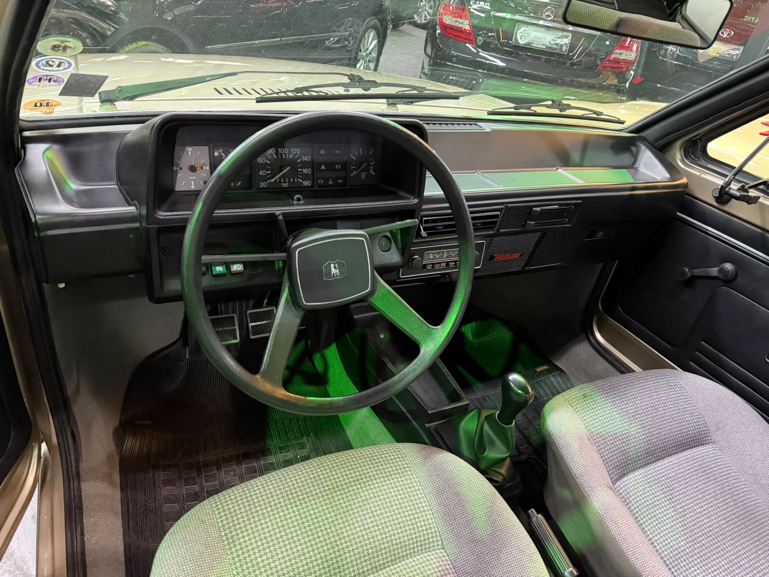 avv-volkswagen-voyage-ls-venda-500uict-imagem-009