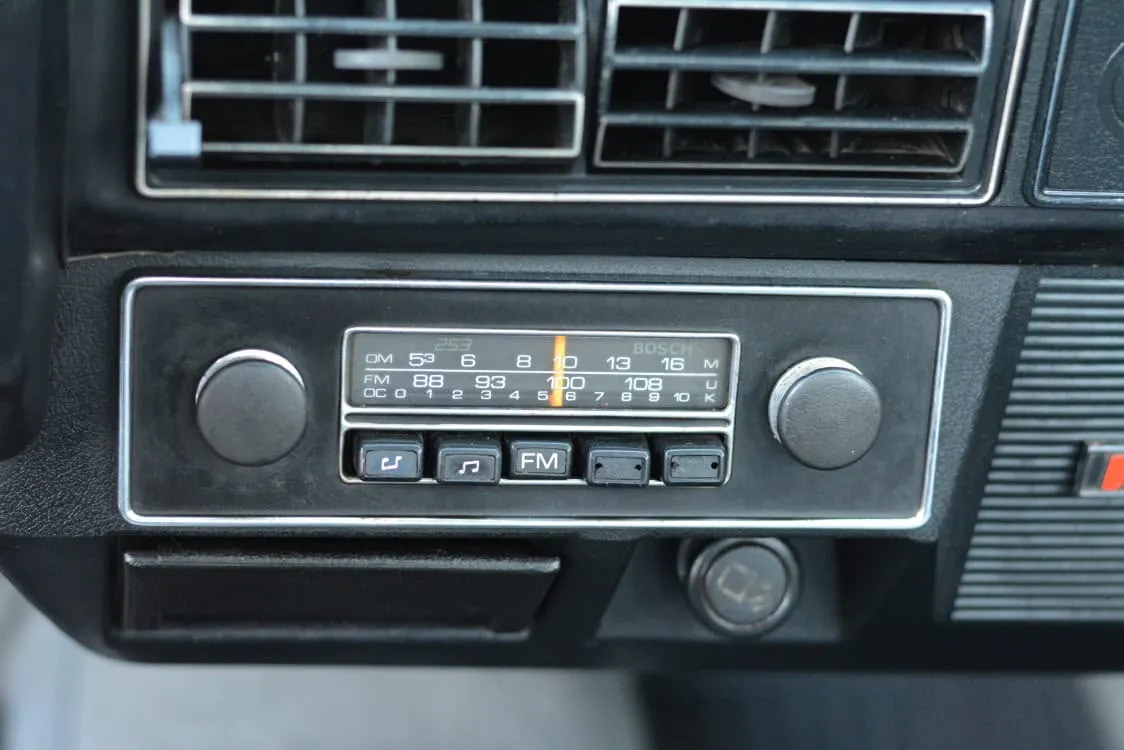 avv-volkswagen-voyage-ls-venda-500uict-imagem-014