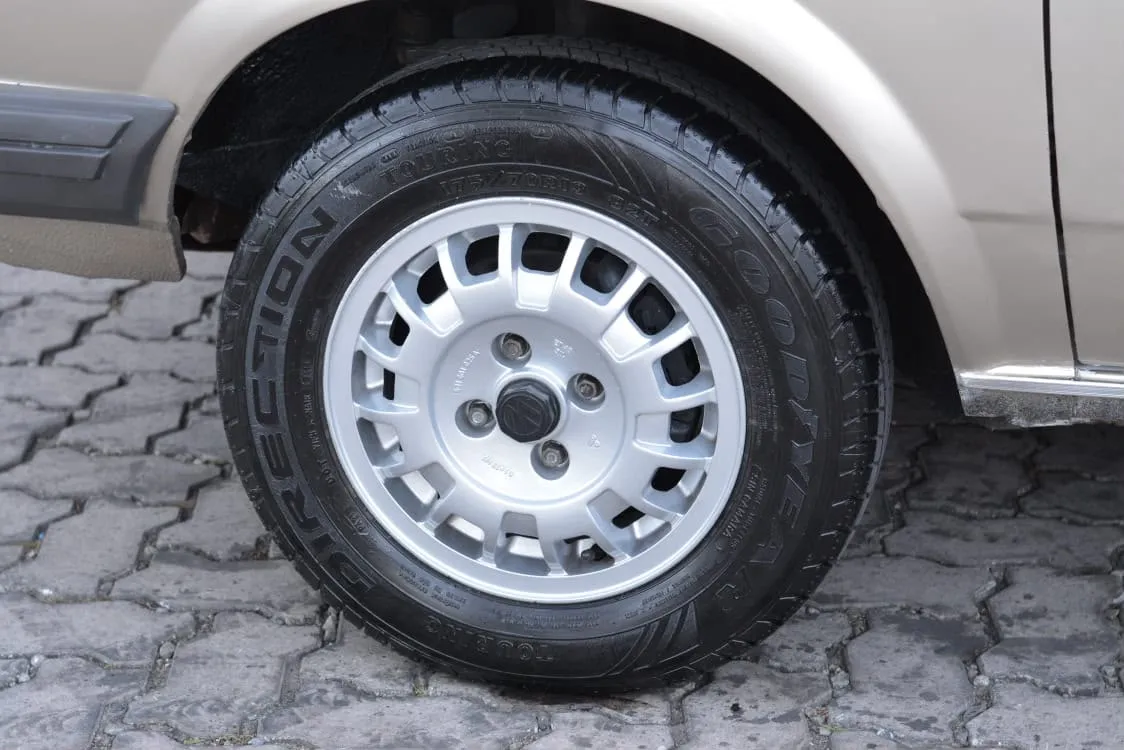 avv-volkswagen-voyage-ls-venda-500uict-imagem-017