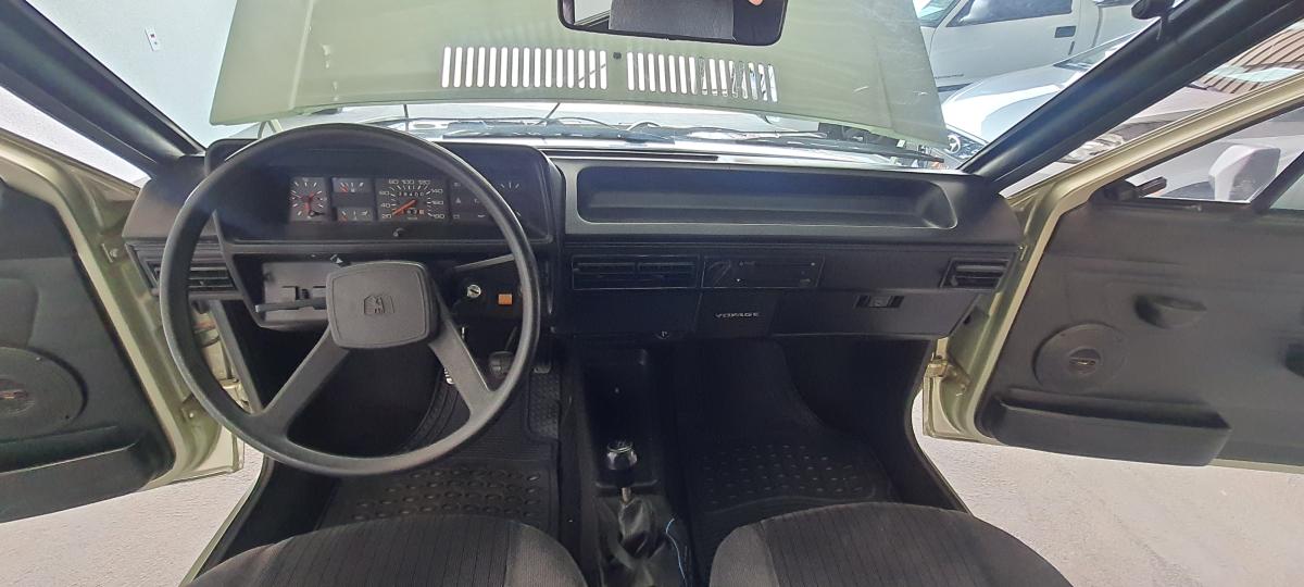 Voyage - Foto #21 do anúncio à venda de Carro clássico