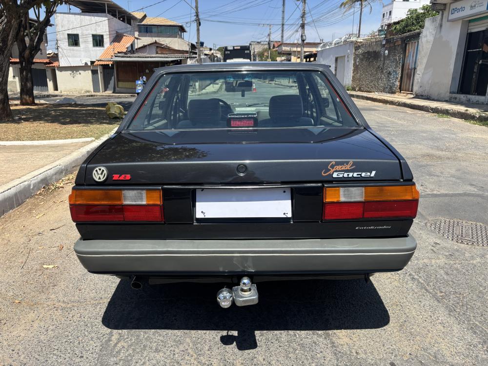 Voyage - Foto #17 do anúncio à venda de Carro clássico
