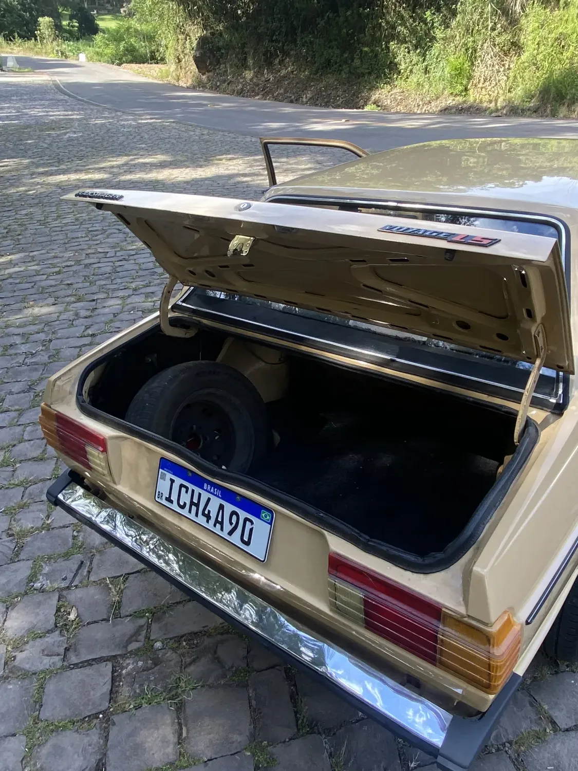 avv-volkswagen-voyage-venda-1e8bdfa-imagem-009