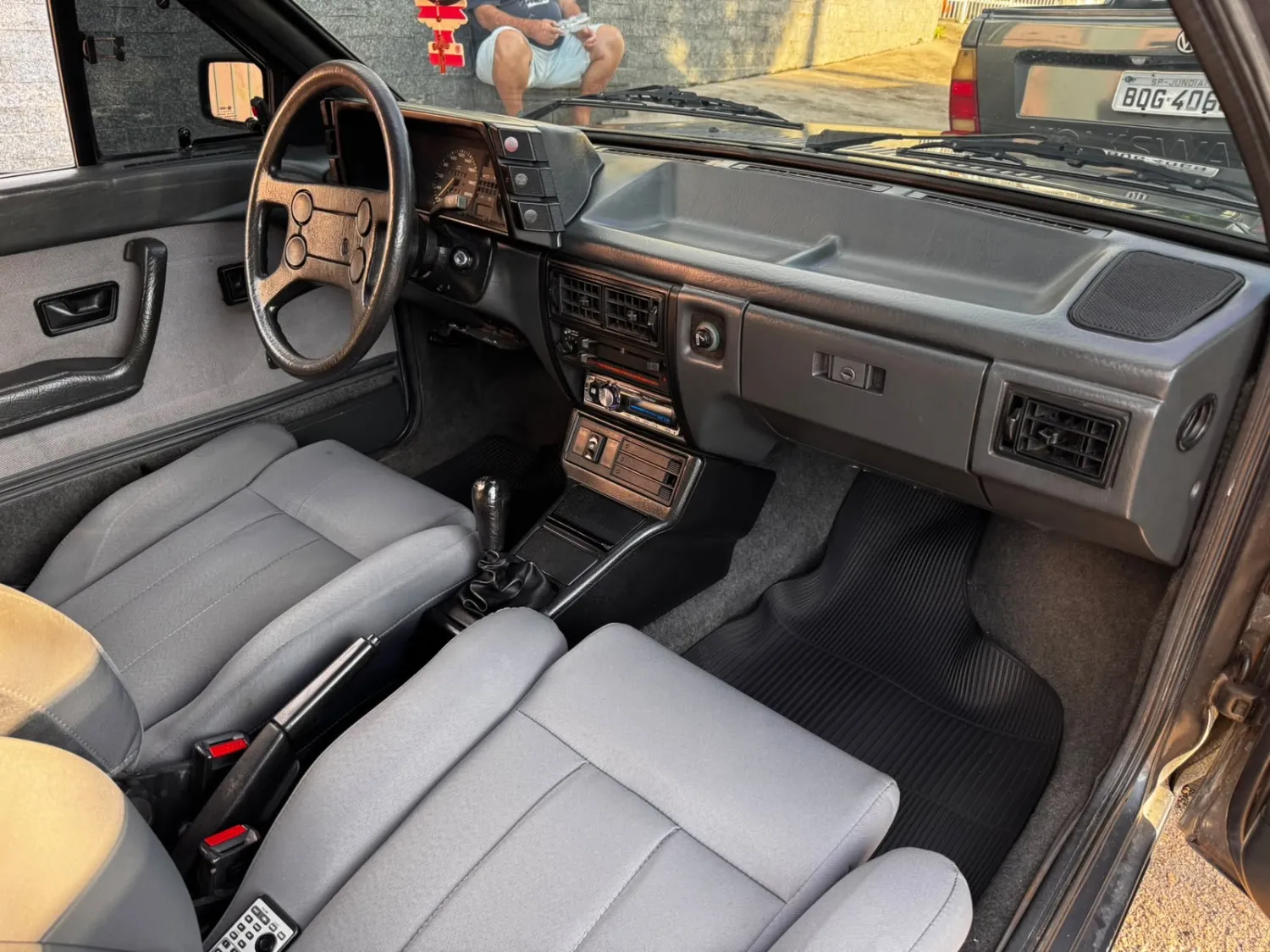 avv-volkswagen-voyage-venda-e46366b-imagem-008
