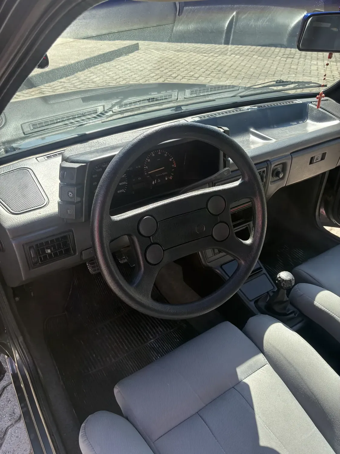 avv-volkswagen-voyage-venda-e46366b-imagem-012