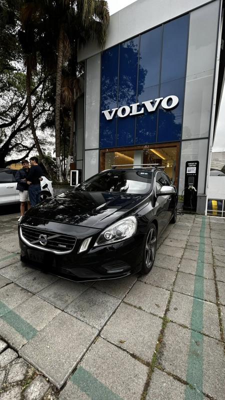V60 - Foto #10 do anúncio à venda de Carro clássico