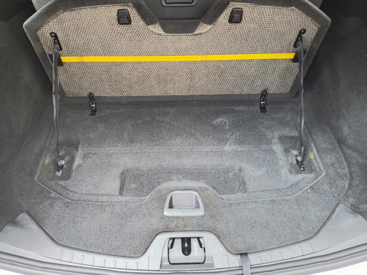 V60 - Foto #20 do anúncio à venda de Carro clássico