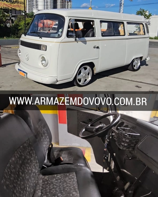 Kombi - Foto #1 do anúncio à venda de Carro clássico