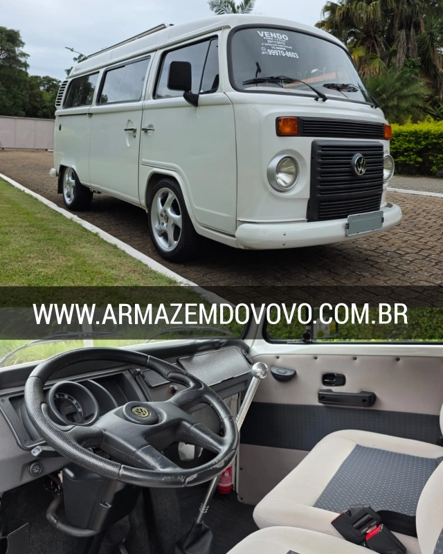 Kombi - Foto #1 do anúncio à venda de Carro clássico